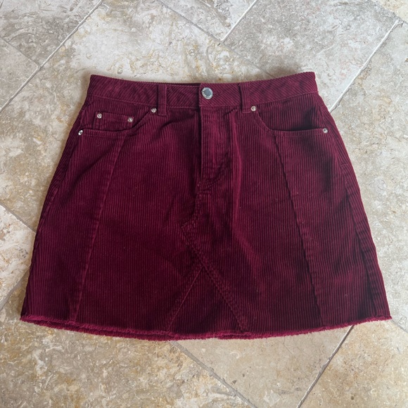 Maroon Corduroy Skirt - Size 4 - Picture 1 of 3